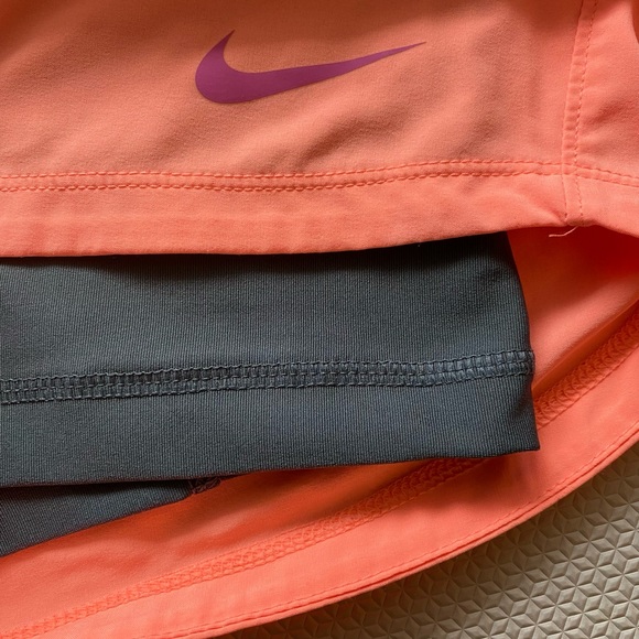 Nike dry-fit shorts with compression lining S - Picture 3 of 3
